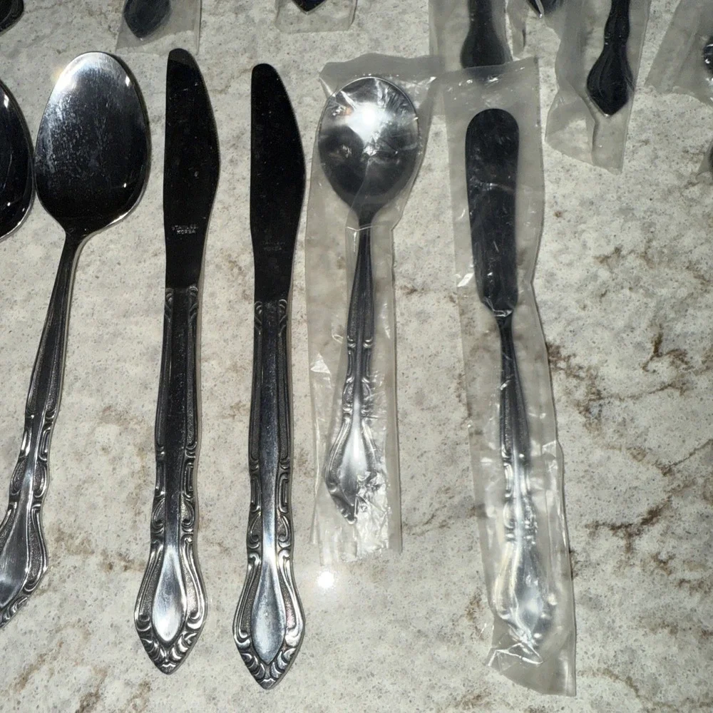 25 Piece LA Rondine Stainless Silverware Flatware Lot Spoons Forks Knives Korea